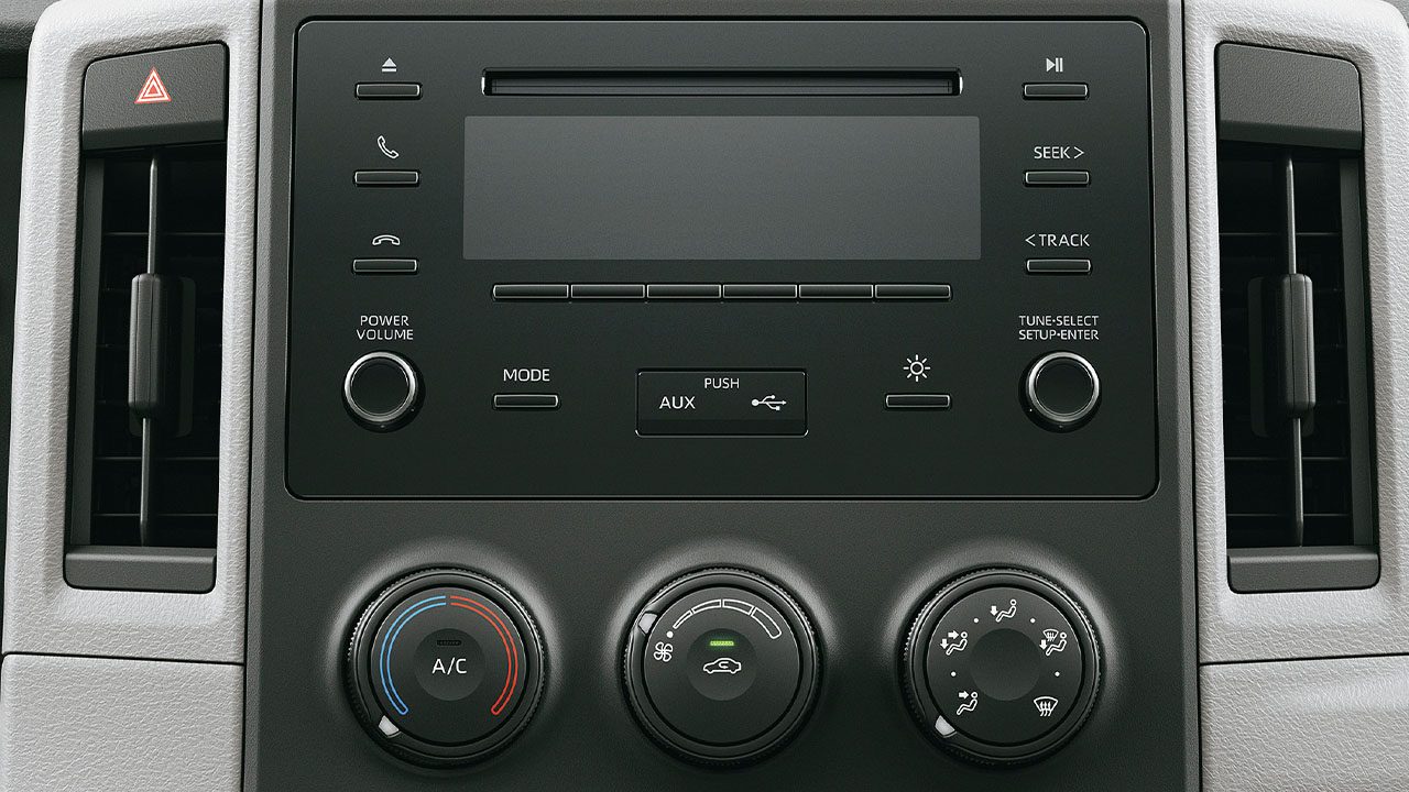 1_0000_HIAC1812-4044